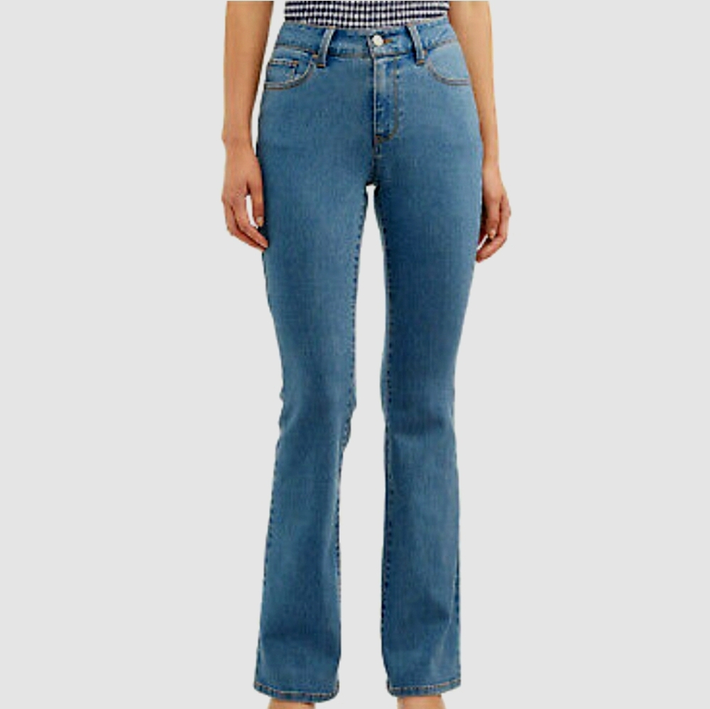 Boot cut jeans